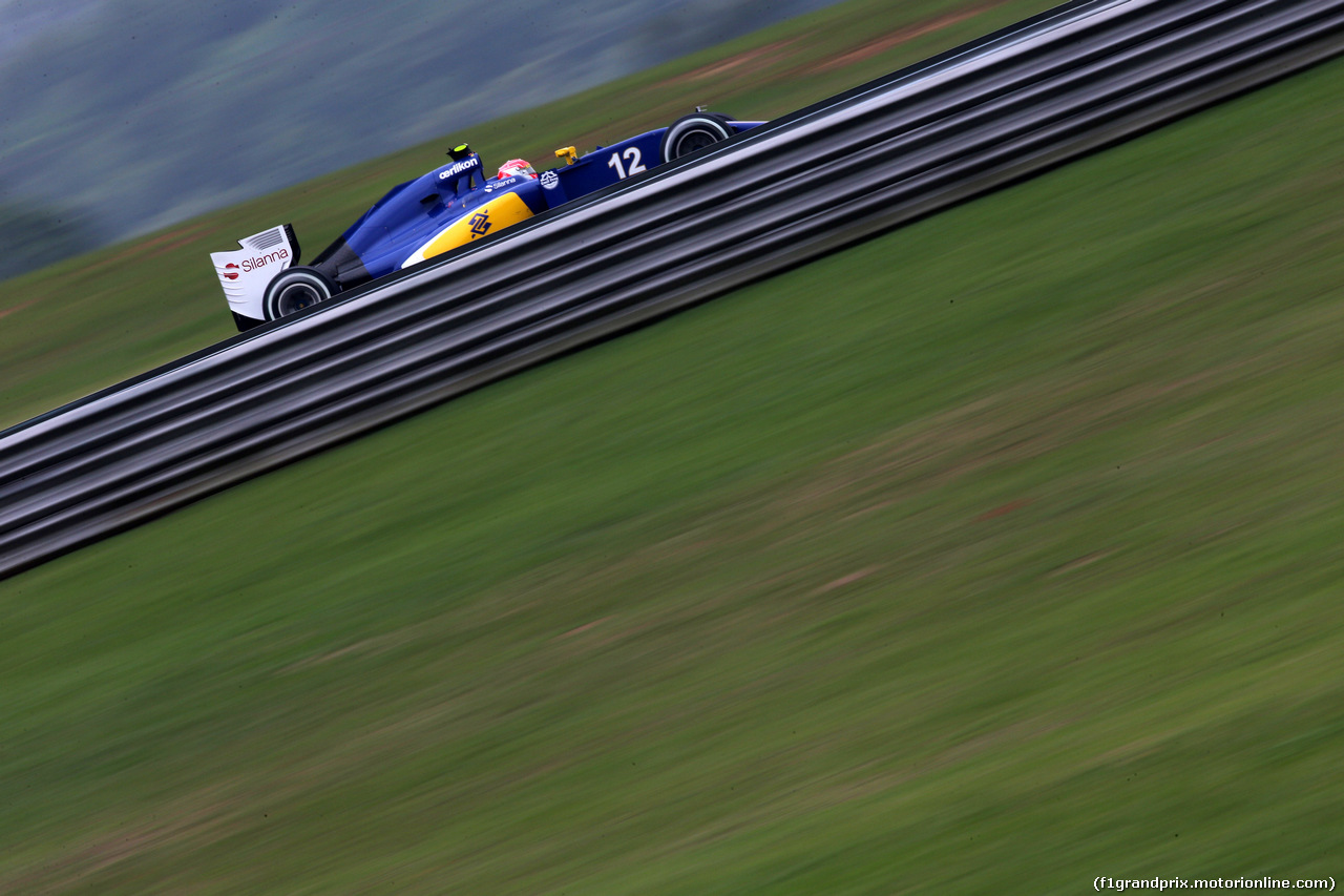 GP BRASILE, 13.11.2015 - Prove Libere 2, Felipe Nasr (BRA) Sauber C34