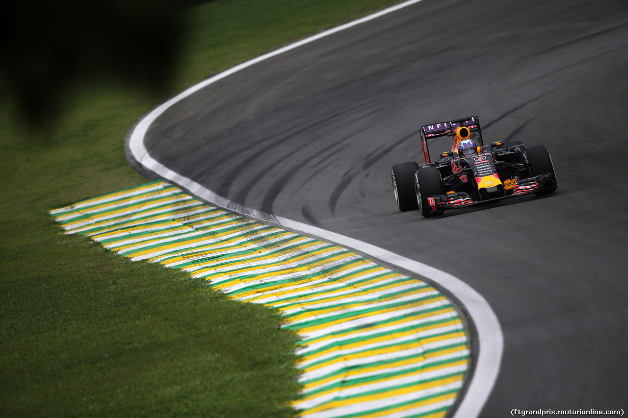 GP BRASILE, 13.11.2015 - Prove Libere 2, Daniel Ricciardo (AUS) Red Bull Racing RB11