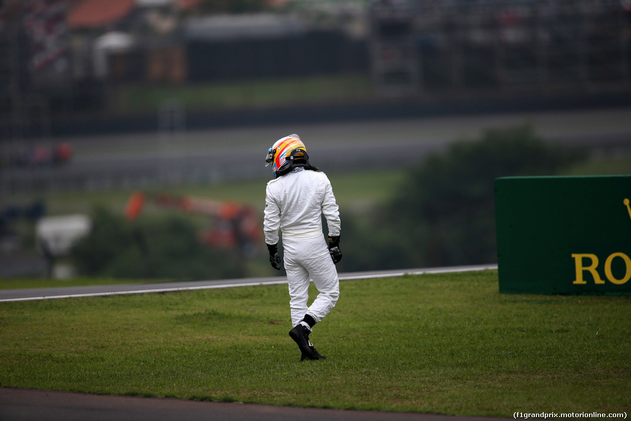 GP BRASILE, 13.11.2015 - Prove Libere 2, Fernando Alonso (ESP) McLaren Honda MP4-30 retires from the practice.