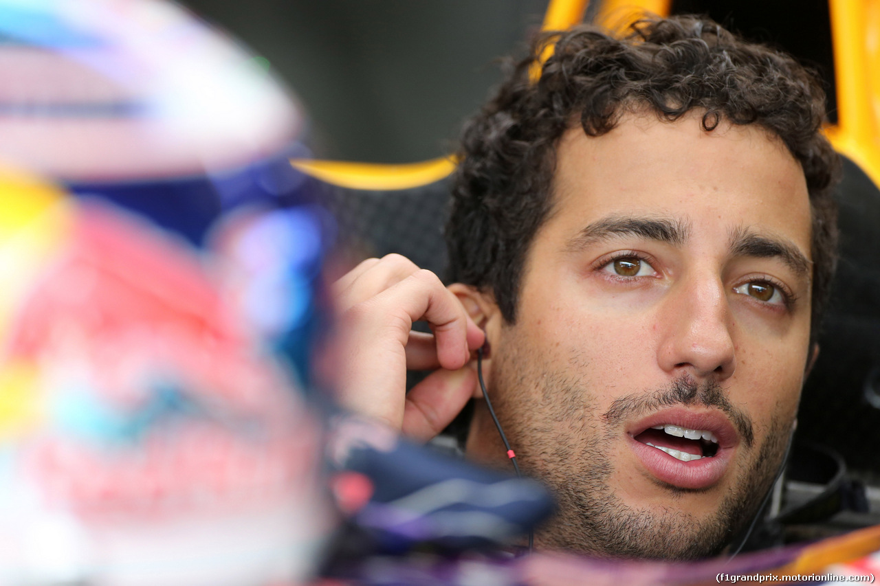 GP BRASILE, 13.11.2015 - Prove Libere 2, Daniel Ricciardo (AUS) Red Bull Racing RB11