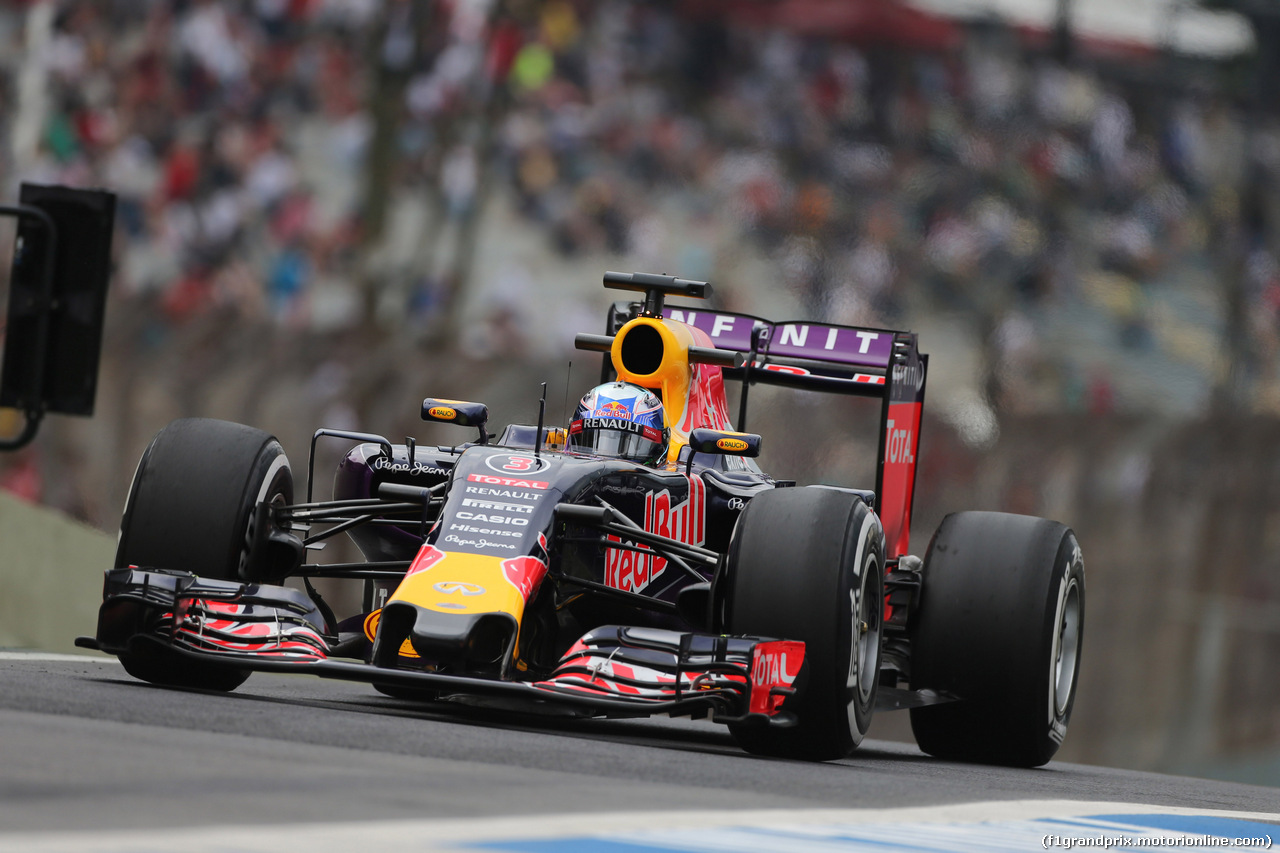 GP BRASILE, 13.11.2015 - Prove Libere 2, Daniel Ricciardo (AUS) Red Bull Racing RB11