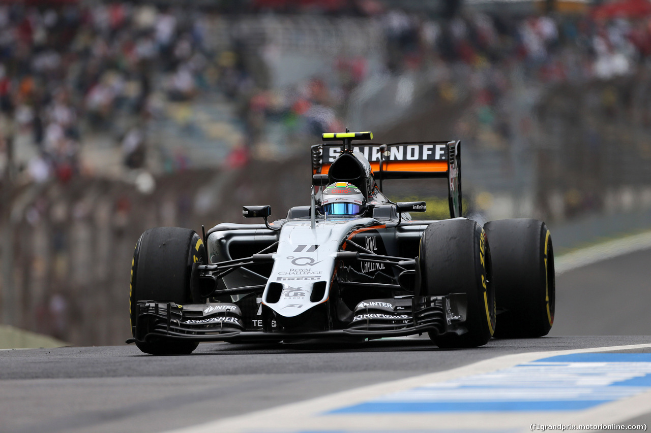 GP BRASILE, 13.11.2015 - Prove Libere 2, Sergio Perez (MEX) Sahara Force India F1 VJM08