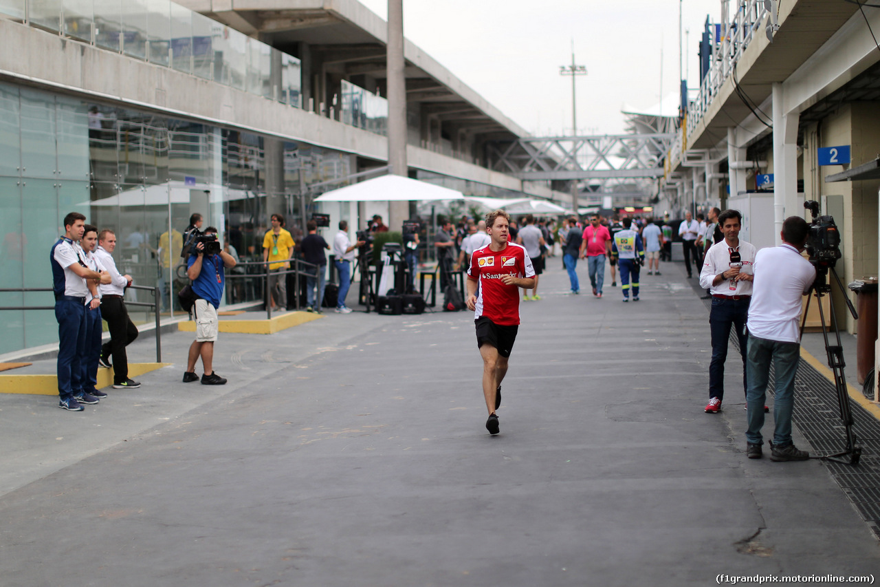 GP BRASILE, 13.11.2015 - Sebastian Vettel (GER) Ferrari SF15-T