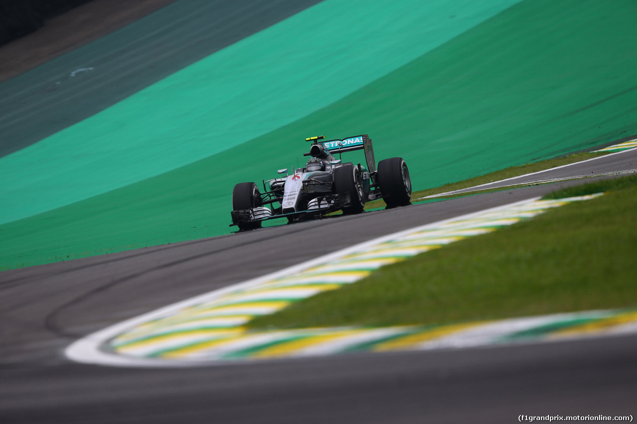 GP BRASILE, 13.11.2015 - Prove Libere 1, Nico Rosberg (GER) Mercedes AMG F1 W06