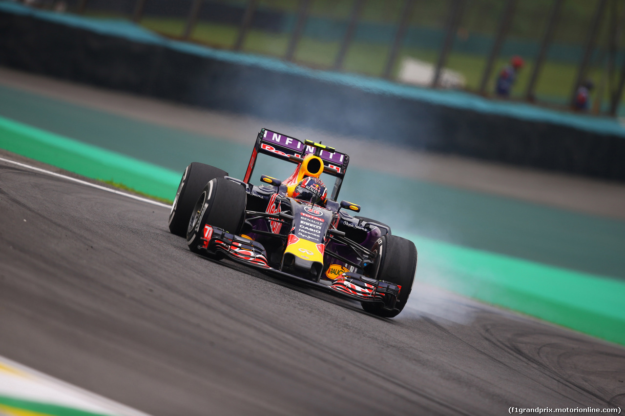 GP BRASILE, 13.11.2015 - Prove Libere 1, Daniil Kvyat (RUS) Red Bull Racing RB11