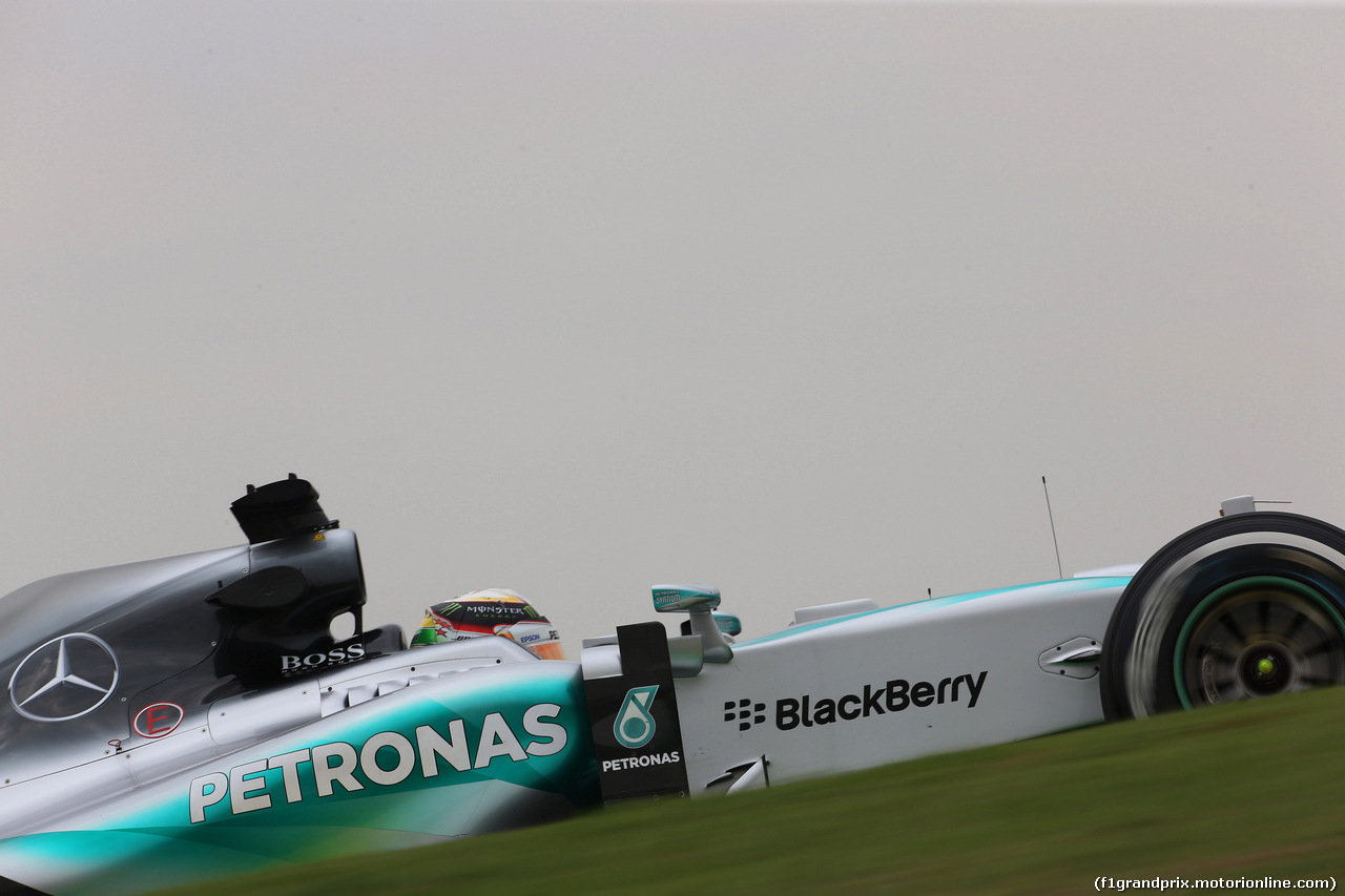 GP BRASILE, 13.11.2015 - Prove Libere 1, Lewis Hamilton (GBR) Mercedes AMG F1 W06