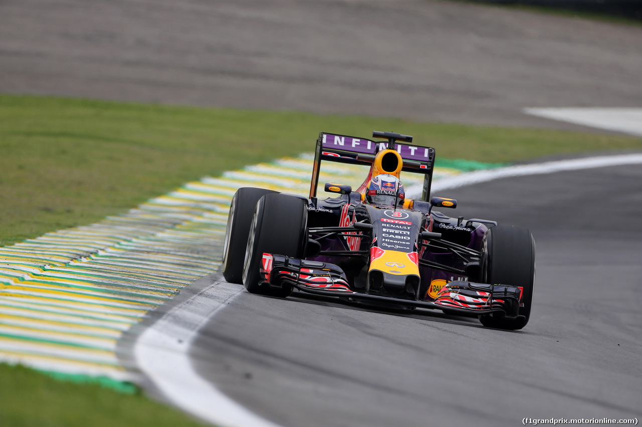 GP BRASILE, 13.11.2015 - Prove Libere 1, Daniel Ricciardo (AUS) Red Bull Racing RB11