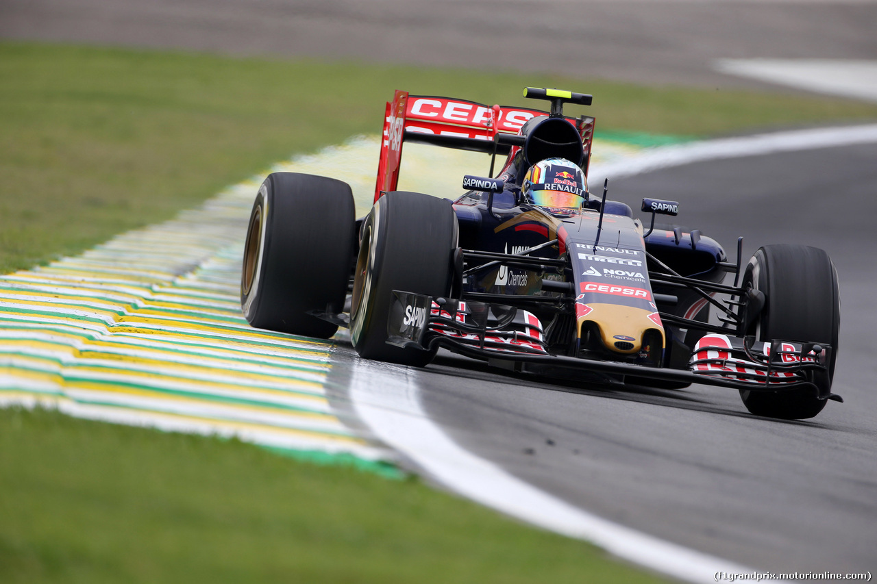 GP BRASILE, 13.11.2015 - Prove Libere 1, Daniil Kvyat (RUS) Red Bull Racing RB11