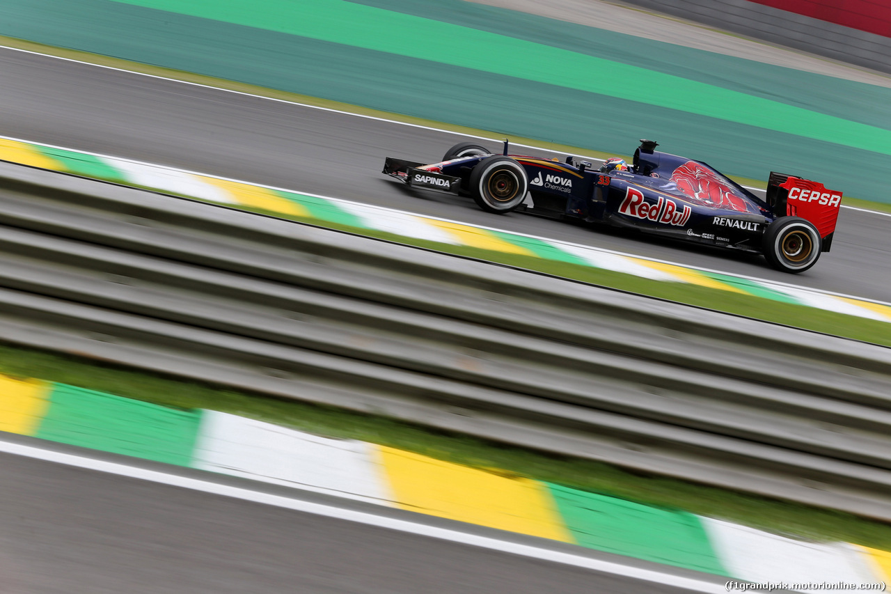 GP BRASILE, 13.11.2015 - Prove Libere 2, Max Verstappen (NED) Scuderia Toro Rosso STR10