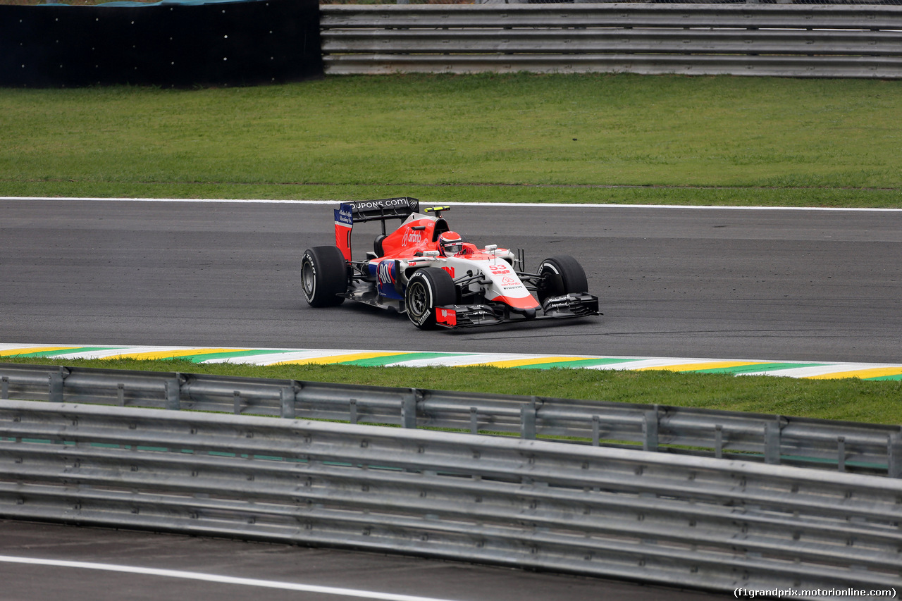 GP BRASILE, 13.11.2015 - Prove Libere 2, Alexander Rossi (USA) Manor Marussia F1 Team spins