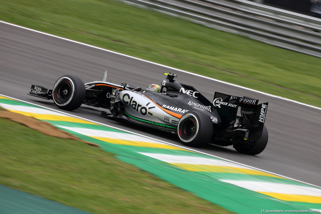 GP BRASILE, 13.11.2015 - Prove Libere 2, Sergio Perez (MEX) Sahara Force India F1 VJM08