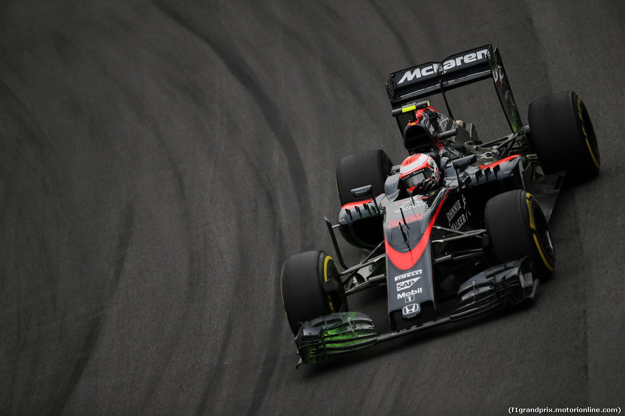 GP BRASILE, 13.11.2015 - Prove Libere 2, Jenson Button (GBR)  McLaren Honda MP4-30.