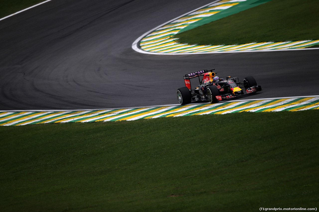 GP BRASILE, 13.11.2015 - Prove Libere 2, Daniel Ricciardo (AUS) Red Bull Racing RB11