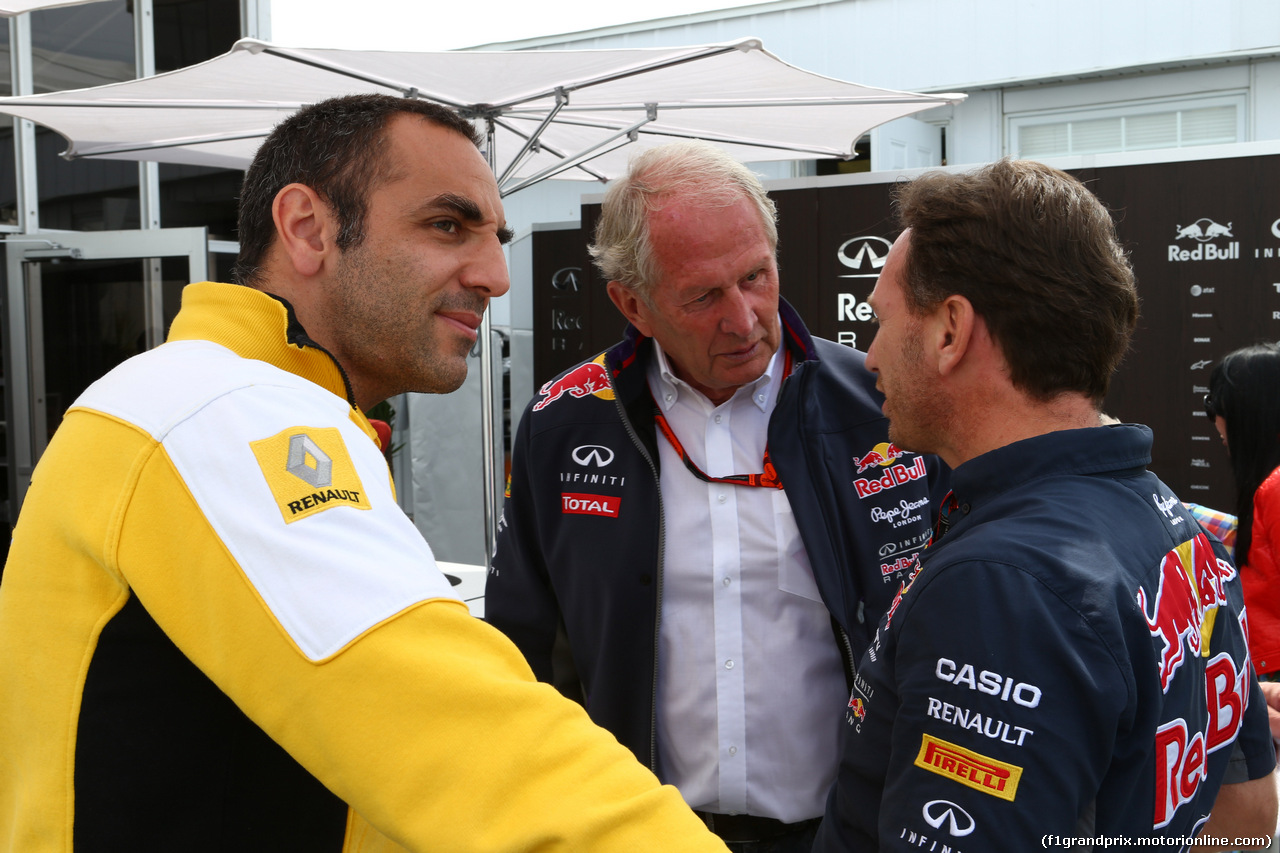 GP CANADA, 07.06.2015 - Cyril Abiteboul (FRA) Renault Sport F1 Managing Director, Helmut Marko (AUT), Red Bull Racing, Red Bull Advisor e Christian Horner (GBR), Red Bull Racing, Sporting Director