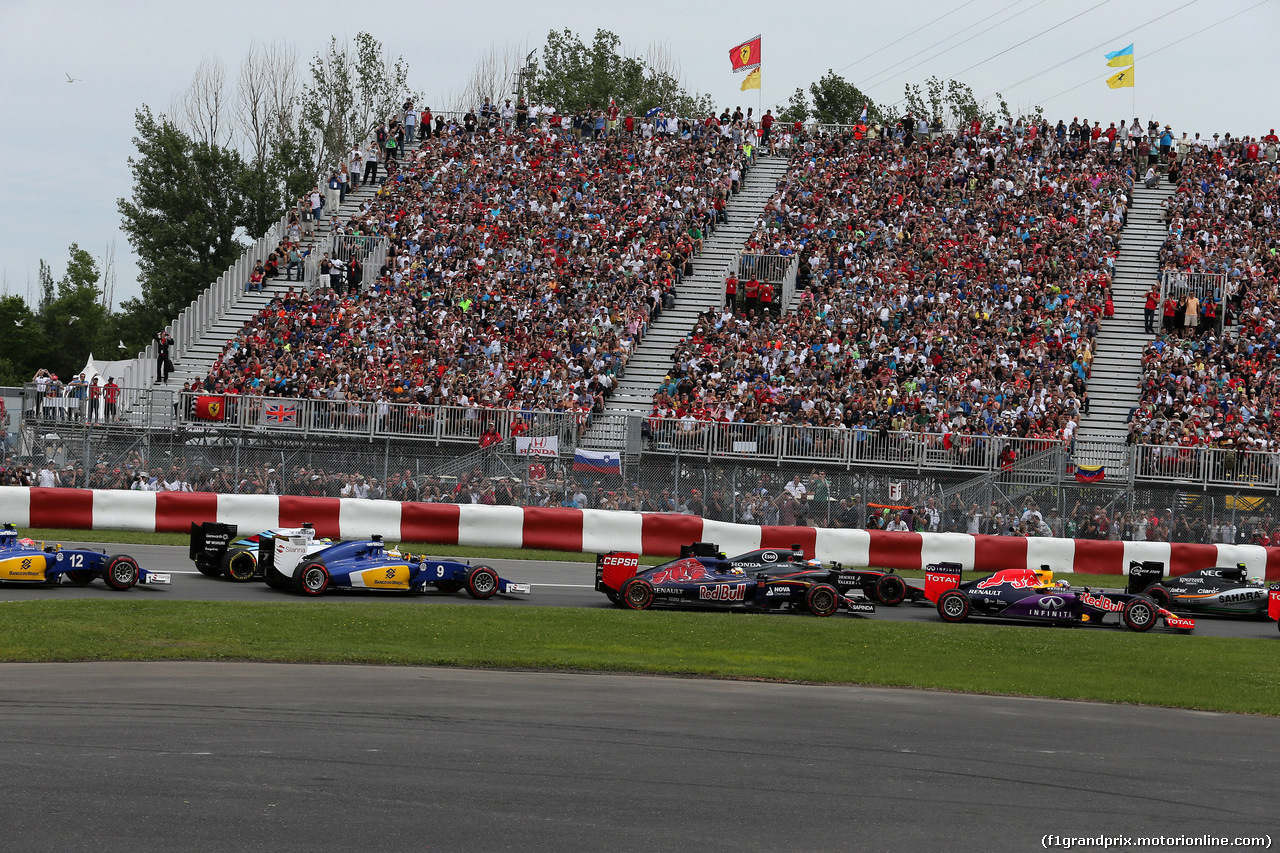 GP CANADA, 07.06.2015 - Gara, Start of the race, Daniel Ricciardo (AUS) Red Bull Racing RB11