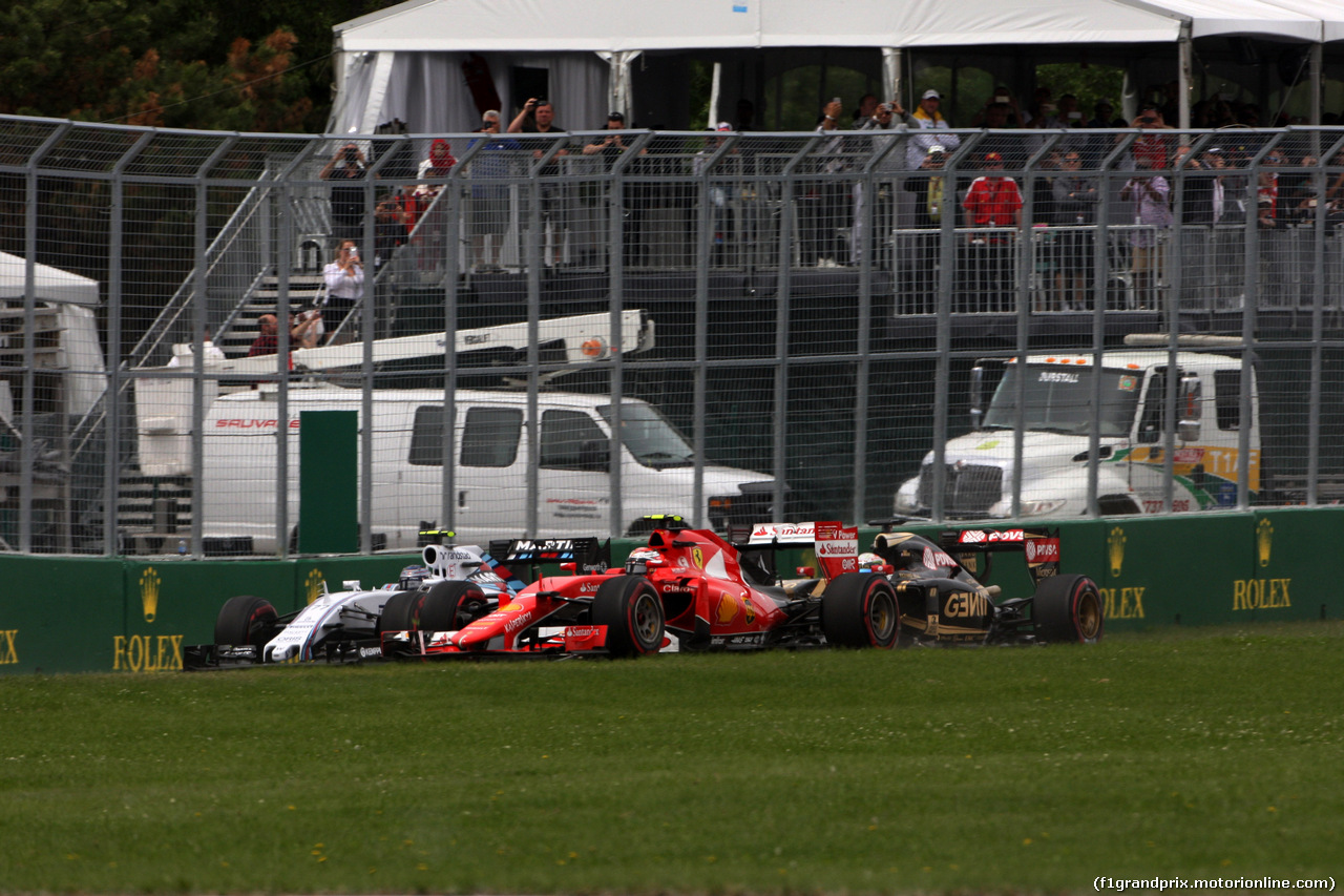 GP CANADA, 07.06.2015 - Gara, Kimi Raikkonen (FIN) Ferrari SF15-T e Valtteri Bottas (FIN) Williams F1 Team FW37