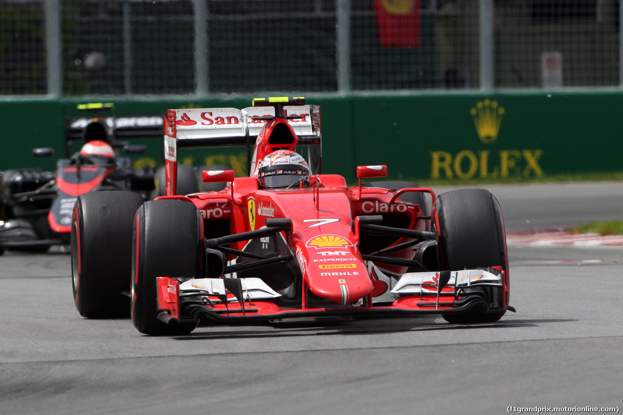 GP CANADA, 07.06.2015 - Gara, Kimi Raikkonen (FIN) Ferrari SF15-T davanti a Jenson Button (GBR)  McLaren Honda MP4-30.