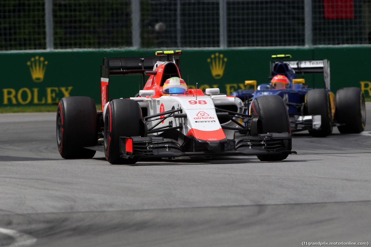 GP CANADA, 07.06.2015 - Gara, Roberto Merhi (ESP) Manor Marussia F1 Team e Felipe Nasr (BRA) Sauber C34