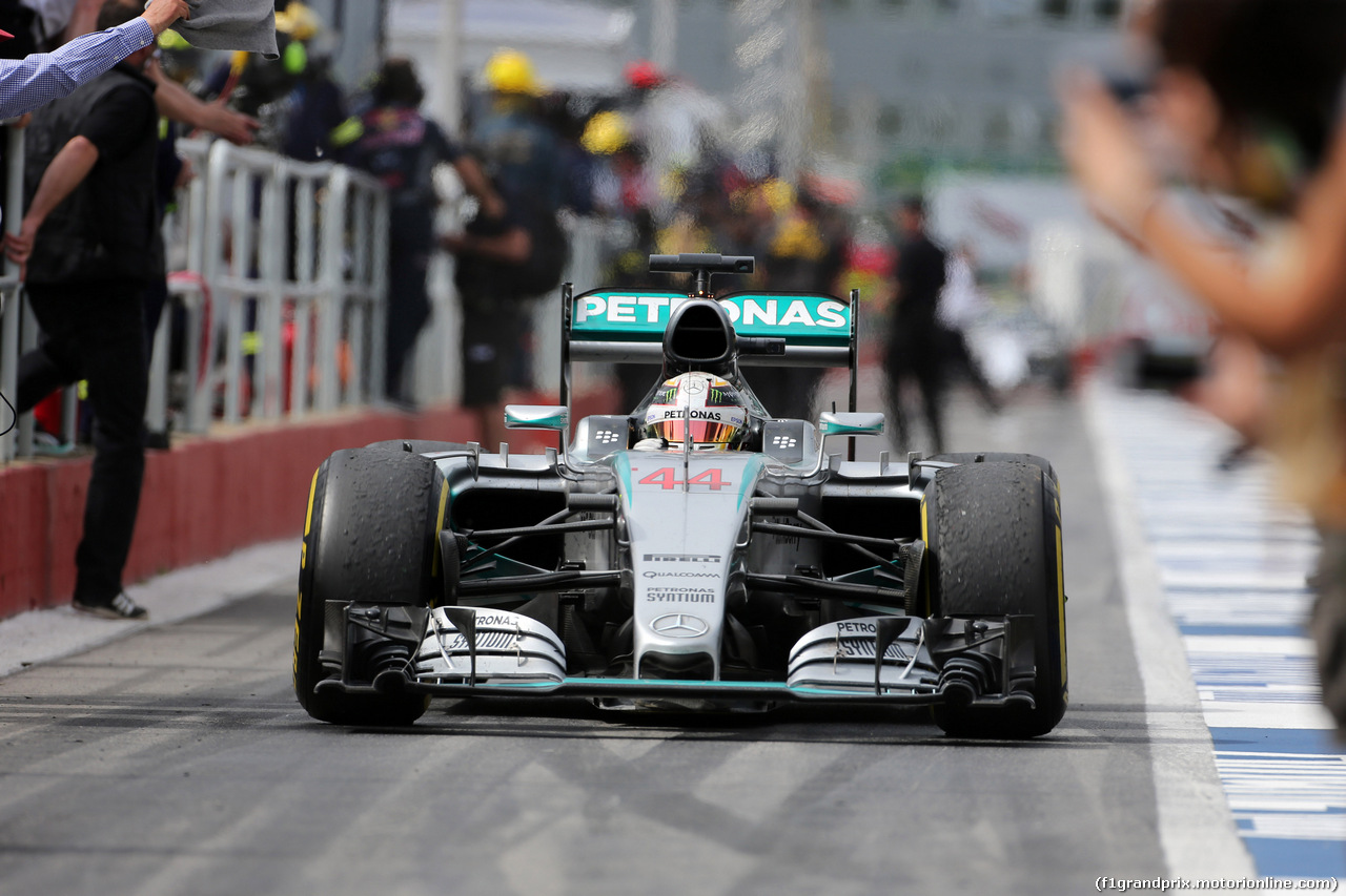 GP CANADA, 07.06.2015 - Gara, Lewis Hamilton (GBR) Mercedes AMG F1 W06 vincitore