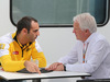 GP CANADA, 07.06.2015 - Cyril Abiteboul (FRA) Renault Sport F1 Managing Director e Charlie Whiting (GBR), Gara director e safety delegate