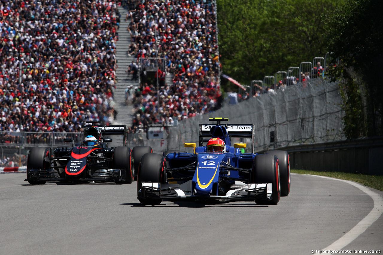 GP CANADA, 06.06.2015- Qualifiche, Fernando Alonso (ESP) McLaren Honda MP4-30 e Felipe Nasr (BRA) Sauber C34