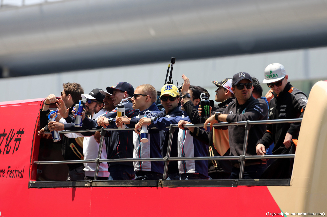 GP CINA, 12.04.2015 - Drivers parade