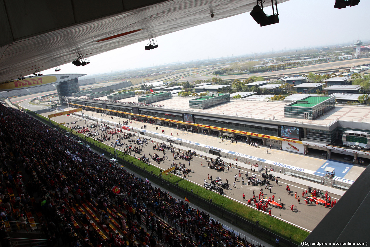 GP CINA, 12.04.2015 - Gara, Then Start grid