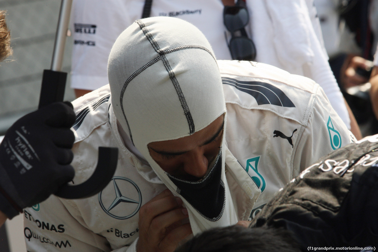 GP CINA, 12.04.2015 - Gara, Lewis Hamilton (GBR) Mercedes AMG F1 W06