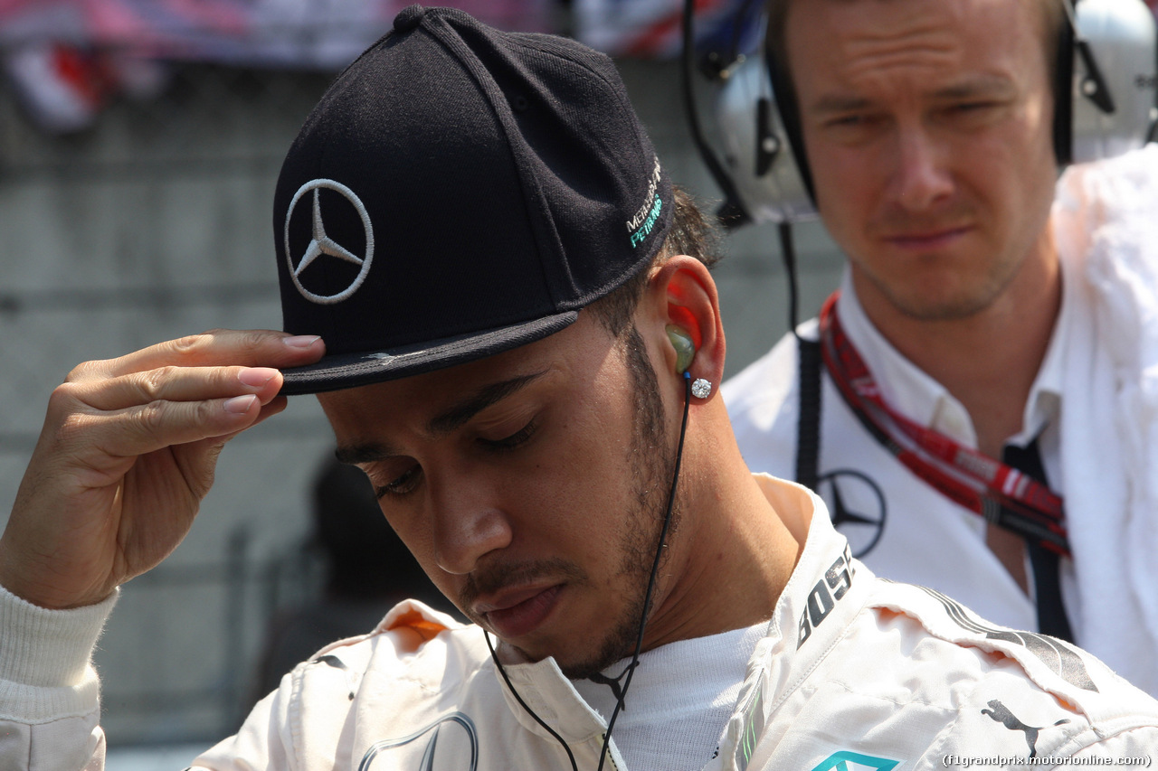 GP CINA, 12.04.2015 - Gara, Lewis Hamilton (GBR) Mercedes AMG F1 W06