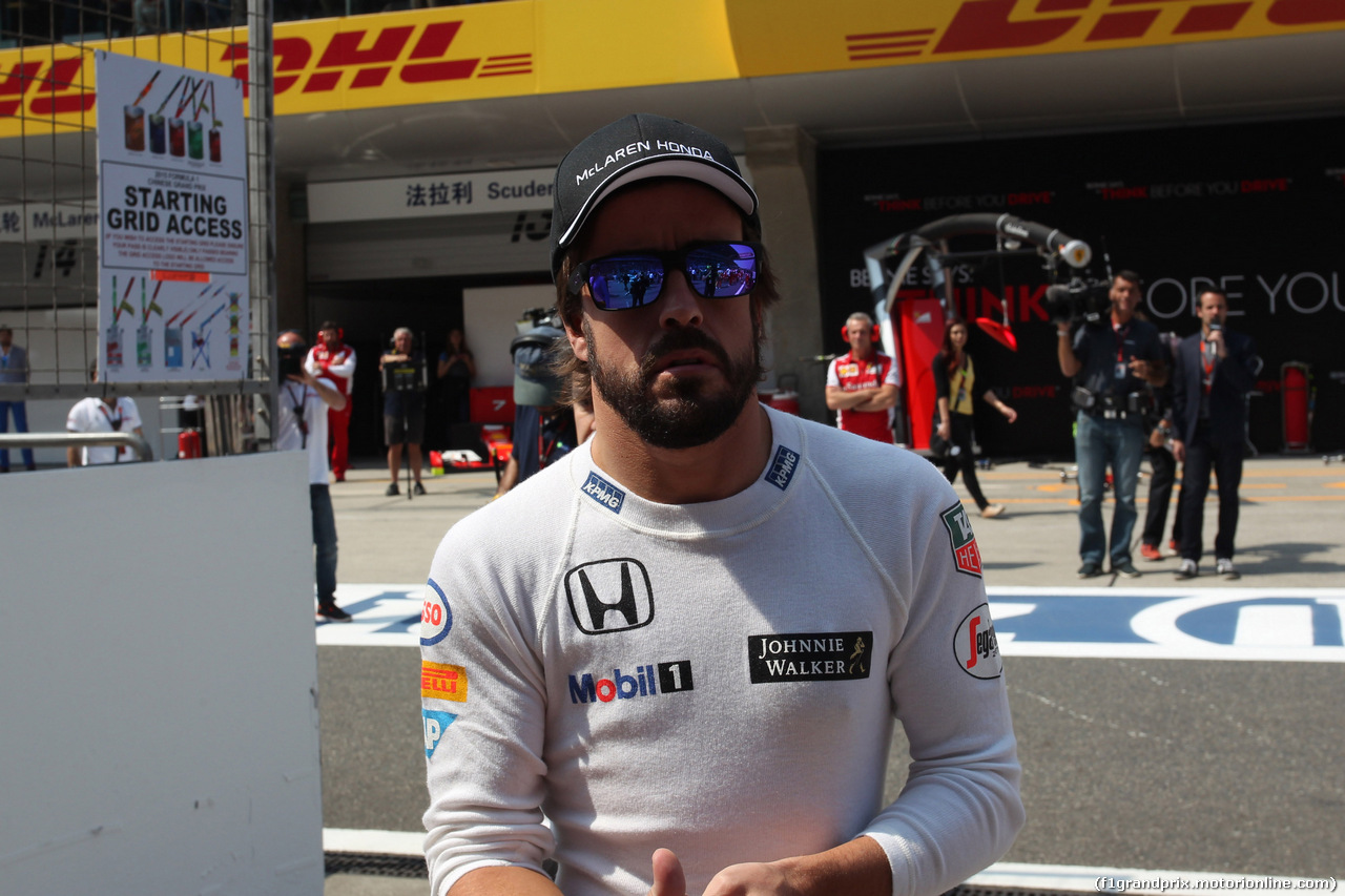 GP CINA, 12.04.2015 - Gara, Fernando Alonso (ESP) McLaren Honda MP4-30