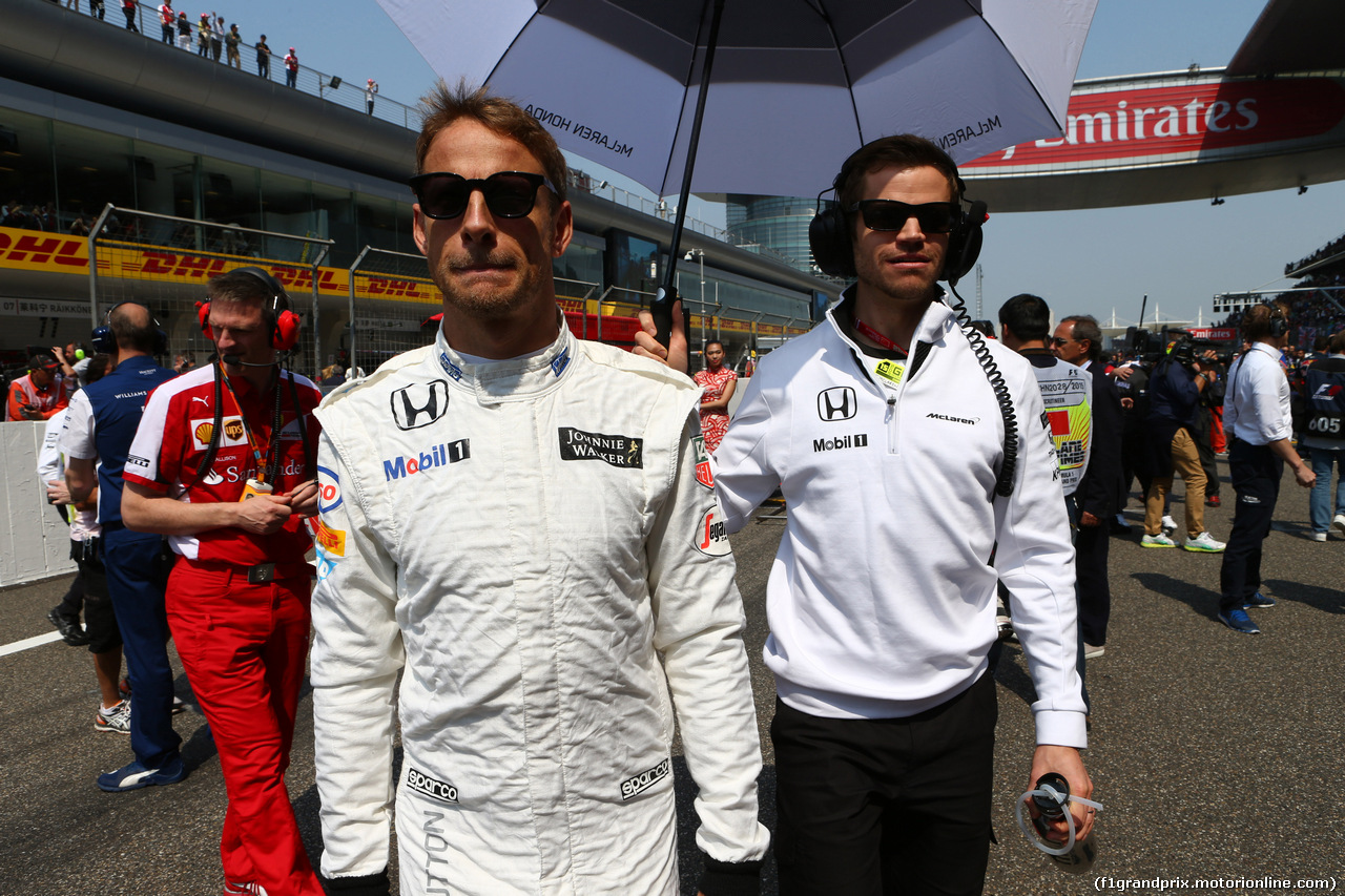 GP CINA, 12.04.2015 - Gara, Jenson Button (GBR)  McLaren Honda MP4-30.