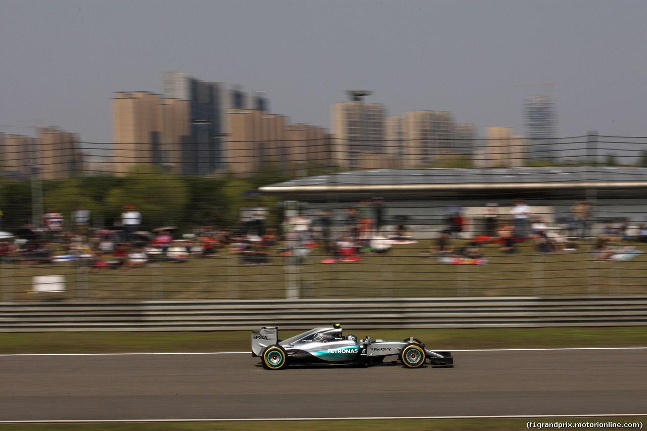 GP CINA, 12.04.2015 - Gara, Nico Rosberg (GER) Mercedes AMG F1 W06
