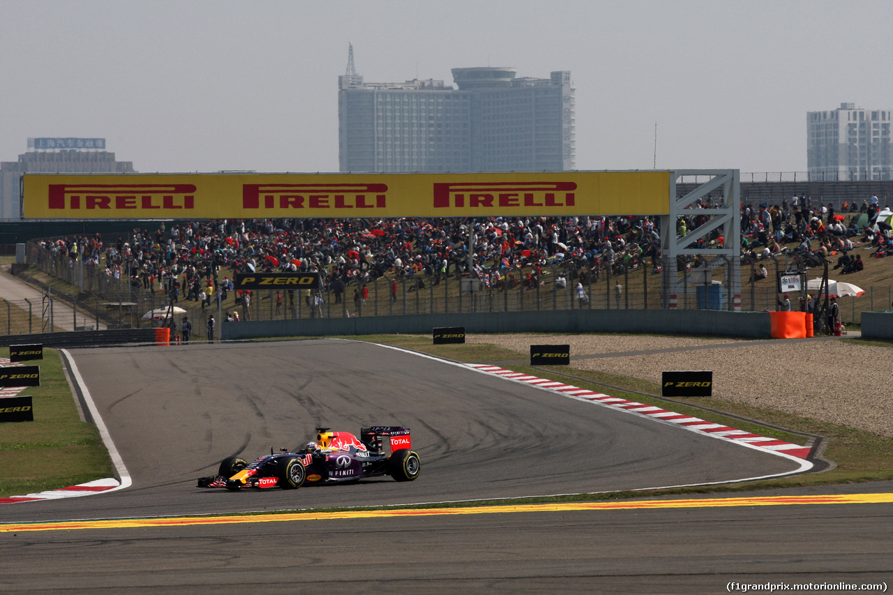 GP CINA, 12.04.2015 - Gara, Daniel Ricciardo (AUS) Red Bull Racing RB11