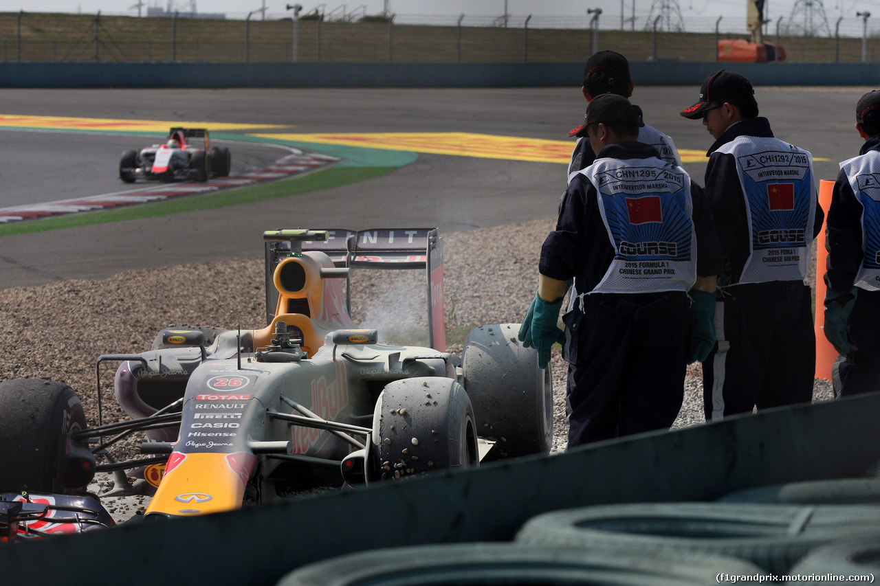 GP CINA, 12.04.2015 - Gara, Daniil Kvyat (RUS) Red Bull Racing RB11