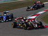 GP CINA, 12.04.2015 - Gara, Pastor Maldonado (VEN) Lotus F1 Team E23 davanti a Marcus Ericsson (SUE) Sauber C34