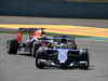 GP CINA, 12.04.2015 - Gara, Marcus Ericsson (SUE) Sauber C34 e Daniel Ricciardo (AUS) Red Bull Racing RB11
