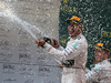 GP CINA, 12.04.2015 - Gara, Lewis Hamilton (GBR) Mercedes AMG F1 W06 vincitore e secondo Nico Rosberg (GER) Mercedes AMG F1 W06