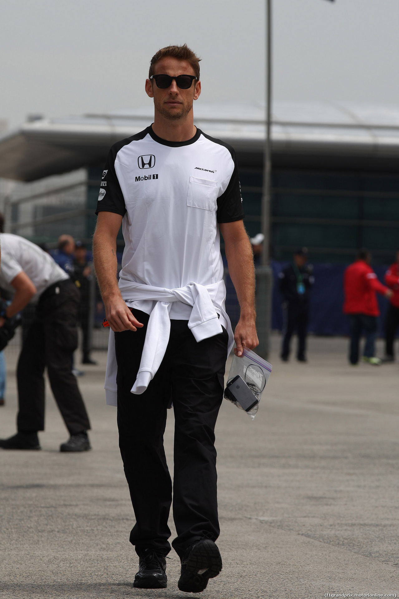 GP CINA, 09.04.2015 - Jenson Button (GBR)  McLaren Honda MP4-30.