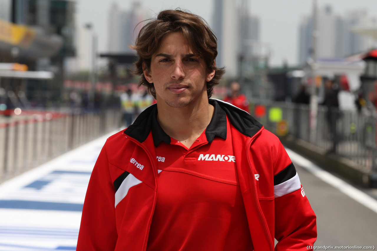 GP CINA, 09.04.2015 - Roberto Merhi (ESP) Manor Marussia F1 Team