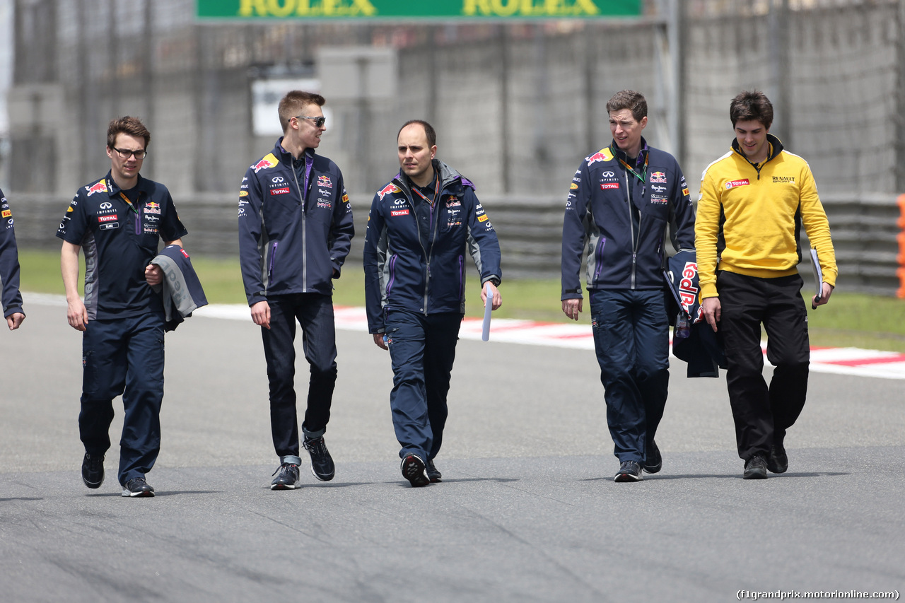 GP CINA, 09.04.2015 - Daniil Kvyat (RUS) Red Bull Racing RB11