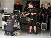 GP CINA, 09.04.2015 - Mechanics Lotus