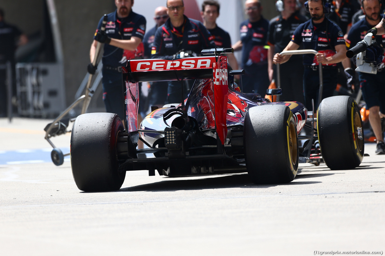 GP CINA, 11.04.2015 - Prove Libere 3, Max Verstappen (NED) Scuderia Toro Rosso STR10