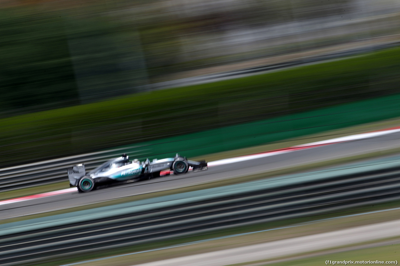 GP CINA, 11.04.2015 - Prove Libere 3, Lewis Hamilton (GBR) Mercedes AMG F1 W06