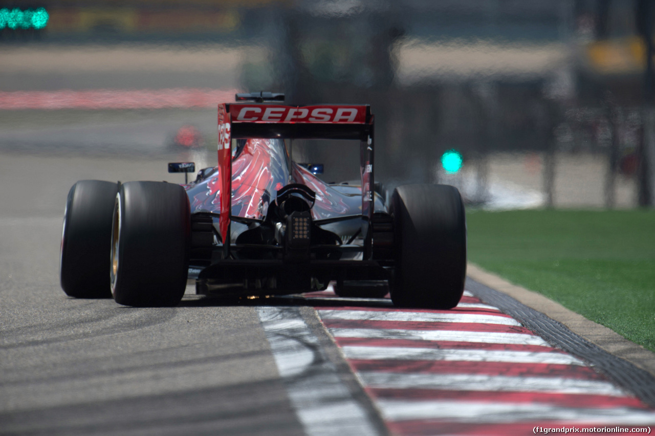 GP CINA, 11.04.2015 - Prove Libere 3, Max Verstappen (NED) Scuderia Toro Rosso STR10