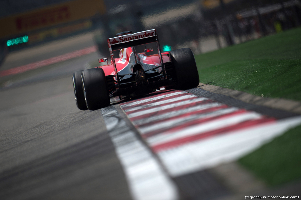 GP CINA, 11.04.2015 - Prove Libere 3, Fernando Alonso (ESP) McLaren Honda MP4-30