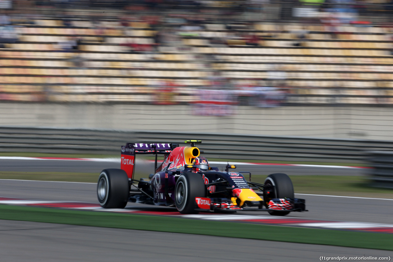 GP CINA, 11.04.2015 - Qualifiche, Daniil Kvyat (RUS) Red Bull Racing RB11