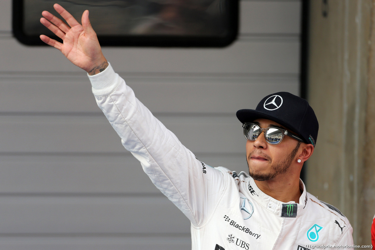 GP CINA, 11.04.2015 - Qualifiche, Lewis Hamilton (GBR) Mercedes AMG F1 W06 pole position