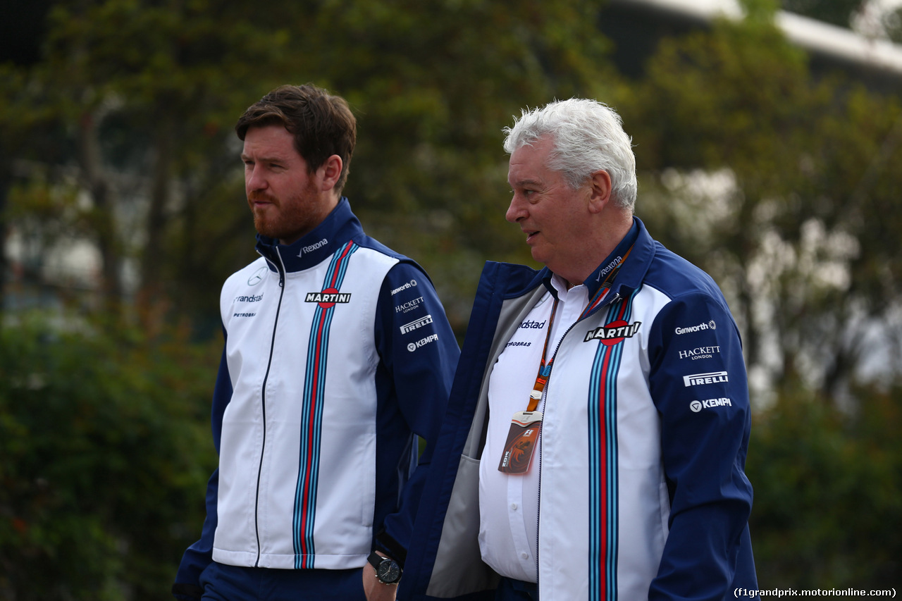 GP CINA, 10.04.2015 - (L) Rob Smedley (GBR) Williams Head of Vehicle Performance