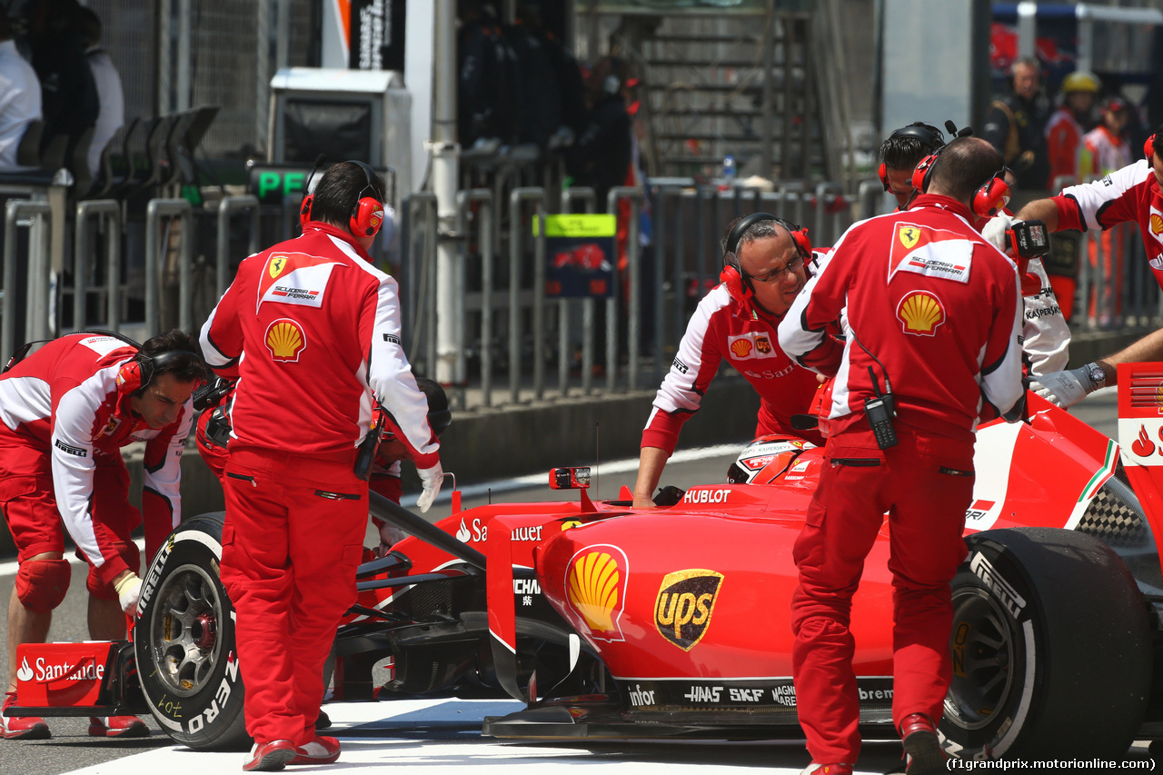 GP CINA, 10.04.2015 - Prove Libere 1, Sebastian Vettel (GER) Ferrari SF15-T