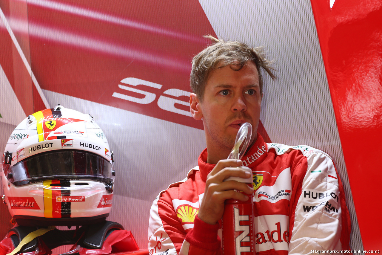 GP CINA, 10.04.2015 - Prove Libere 1, Sebastian Vettel (GER) Ferrari SF15-T